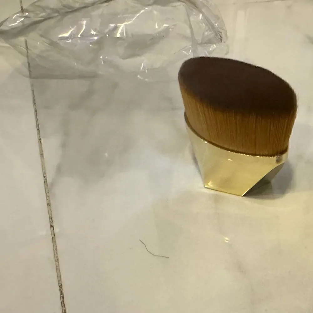 Gold Make-up brush #11